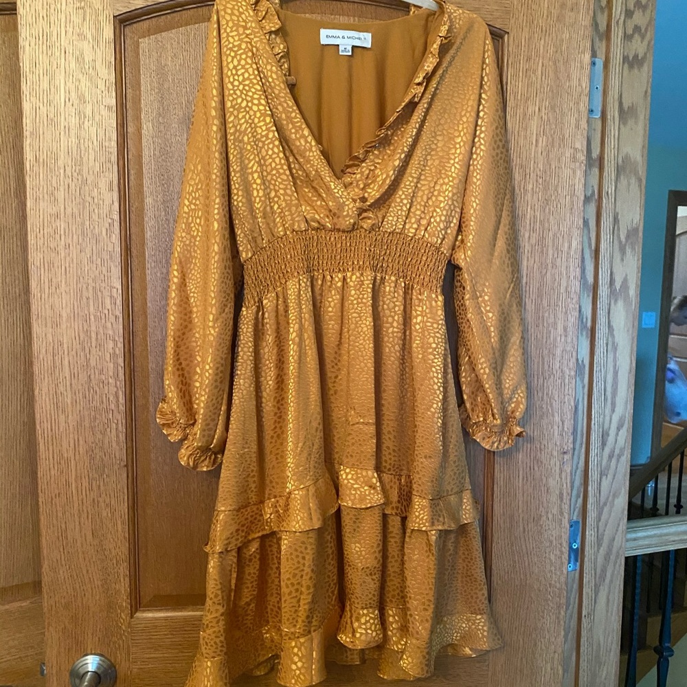 Gorgeous yellow satin print dress